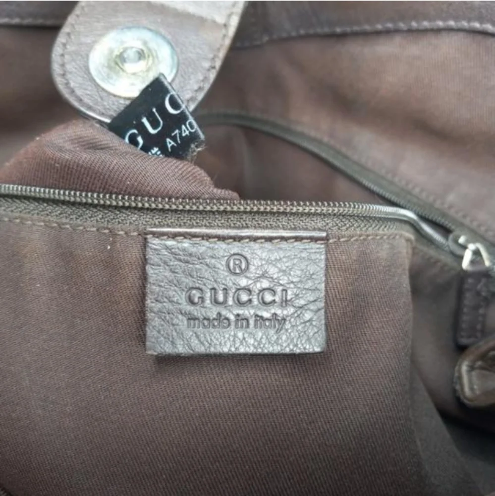 Authentic Gucci GG Monogram Supreme Sukey Shoulder Tote Bag - Picture 9 of 10